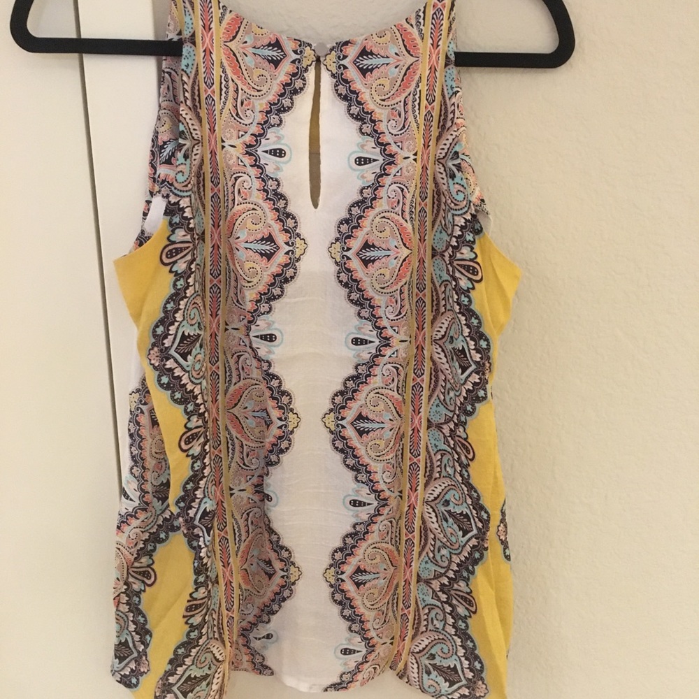 Cute paisley tank. Size Small. - Picture 2 of 3